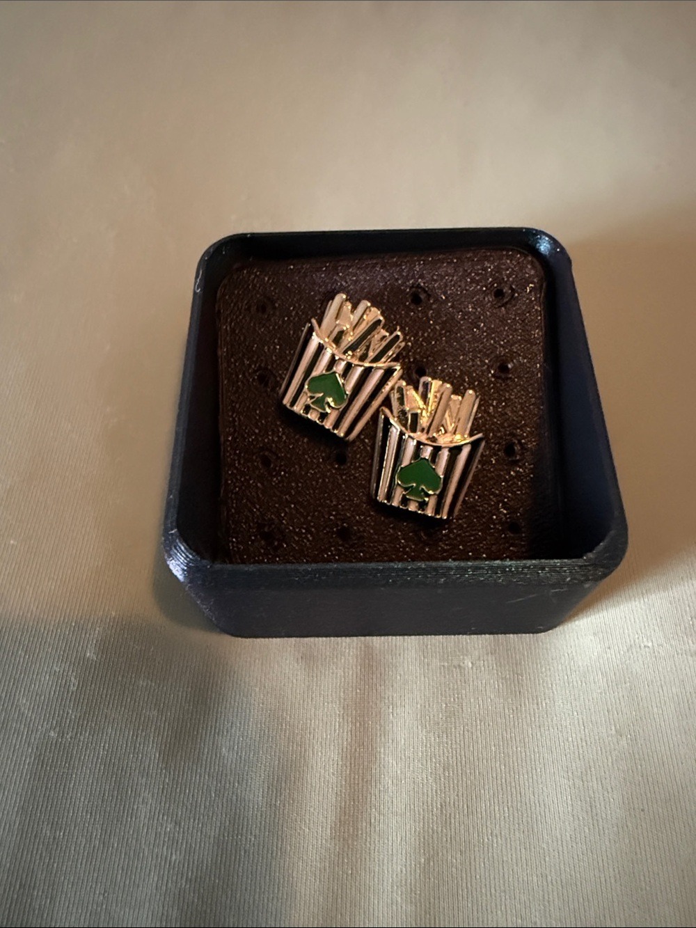 kate spade Gold Flower Stud Earrings with Black Centers - Picture 3 of 3